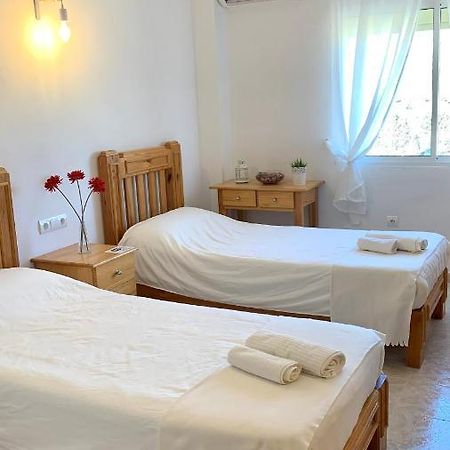 Hostal Sango Sierra de las Nieves Alozaina Exterior foto