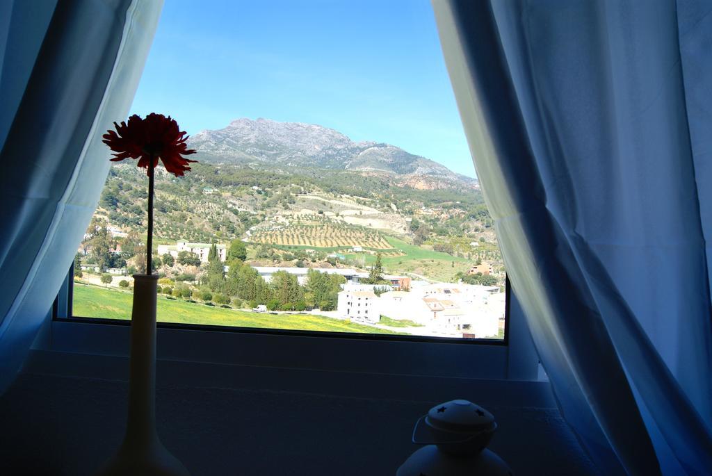 Hostal Sango Sierra de las Nieves Alozaina Exterior foto